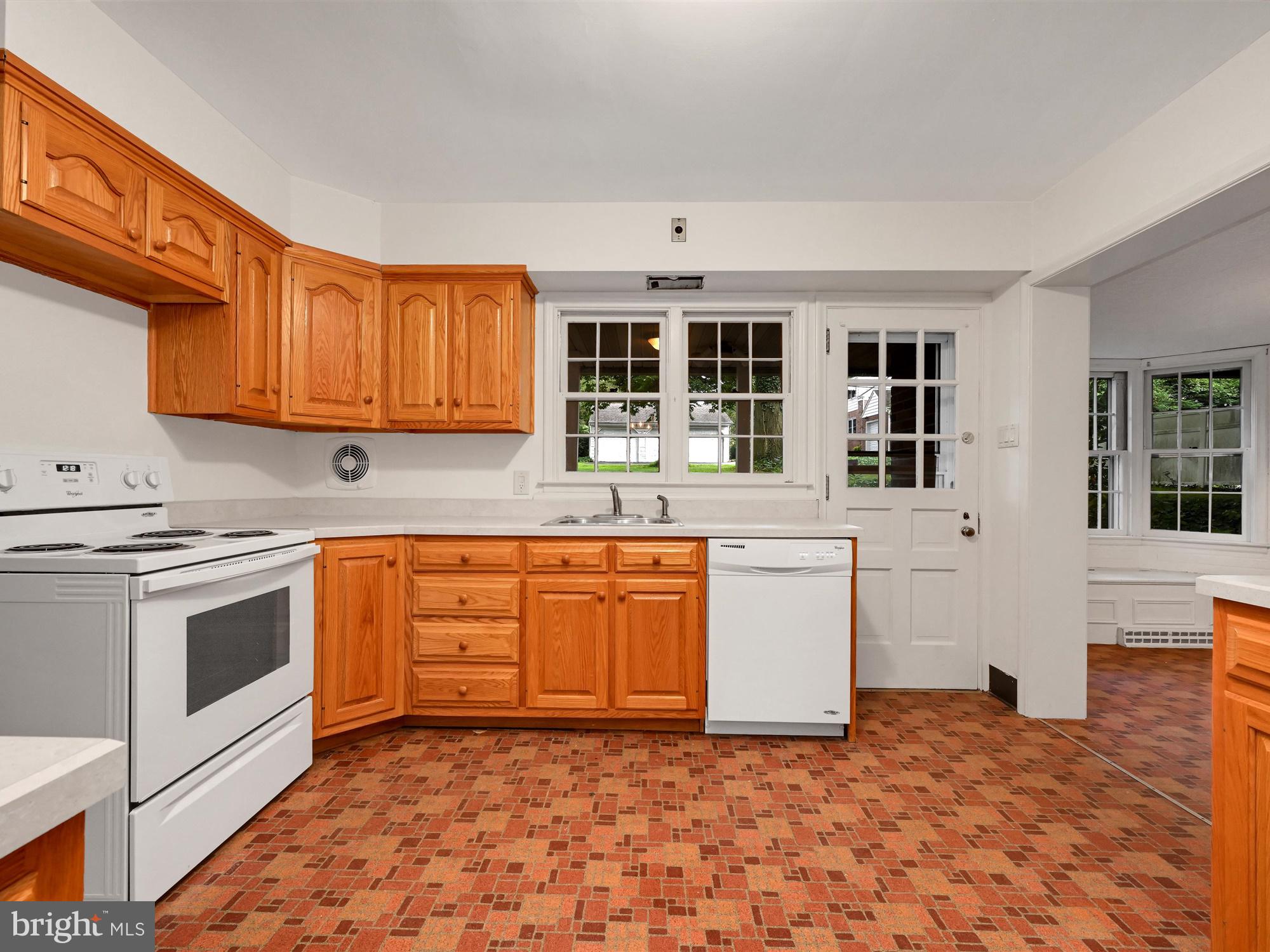 610 State Street Reading, PA 19607 - Photo 10 of 25 Gallery Image 10