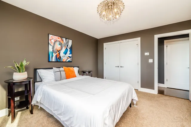 $7,000 | 2754 North Hampden Court, Unit 2105, Chicago, IL 60614