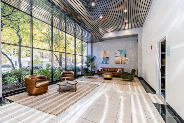 $7,000 | 2754 North Hampden Court, Unit 2105, Chicago, IL 60614