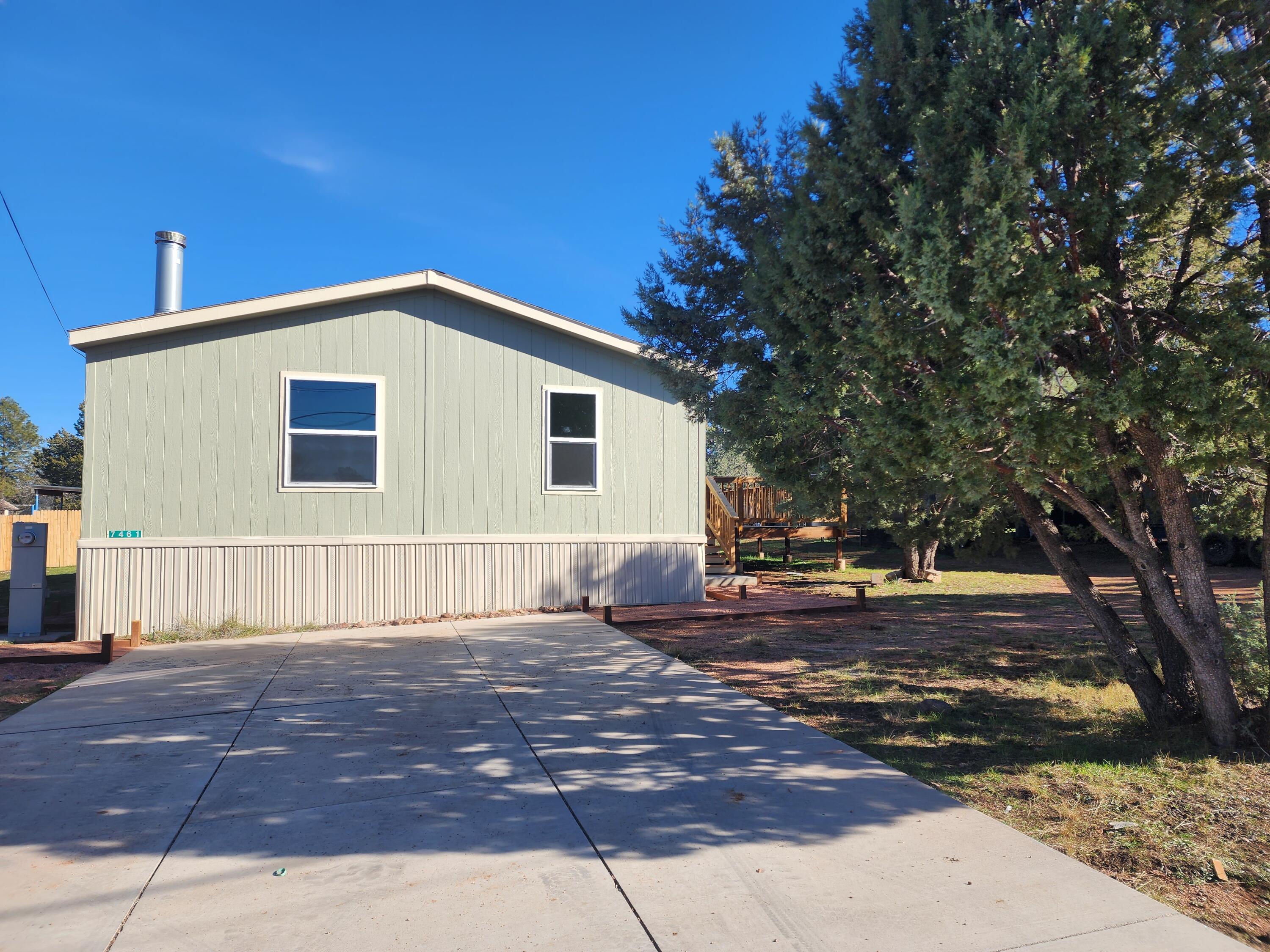 7461 Toya Vista Road Payson, AZ 85541 - Photo 4 of 20 Front parking slab