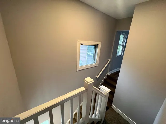 a view of entryway with a window