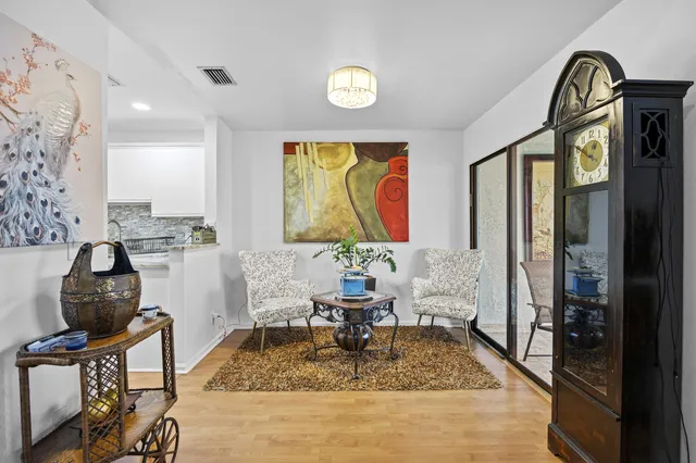 $325,000 | 1519 Woodbridge Lakes Circle, West Palm Beach, FL 33406