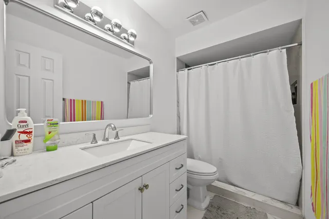 $325,000 | 1519 Woodbridge Lakes Circle, West Palm Beach, FL 33406