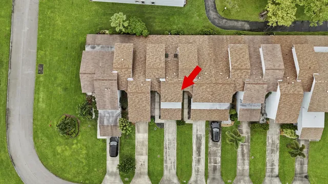 $325,000 | 1519 Woodbridge Lakes Circle, West Palm Beach, FL 33406