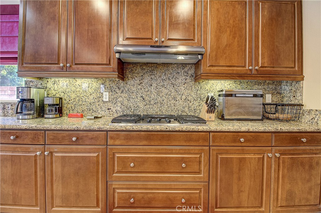 13033 Ridge Rte Road Riverside, CA 92503 - Photo 15 of 60