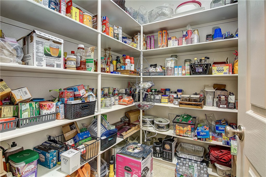 13033 Ridge Rte Road Riverside, CA 92503 - Photo 23 of 60