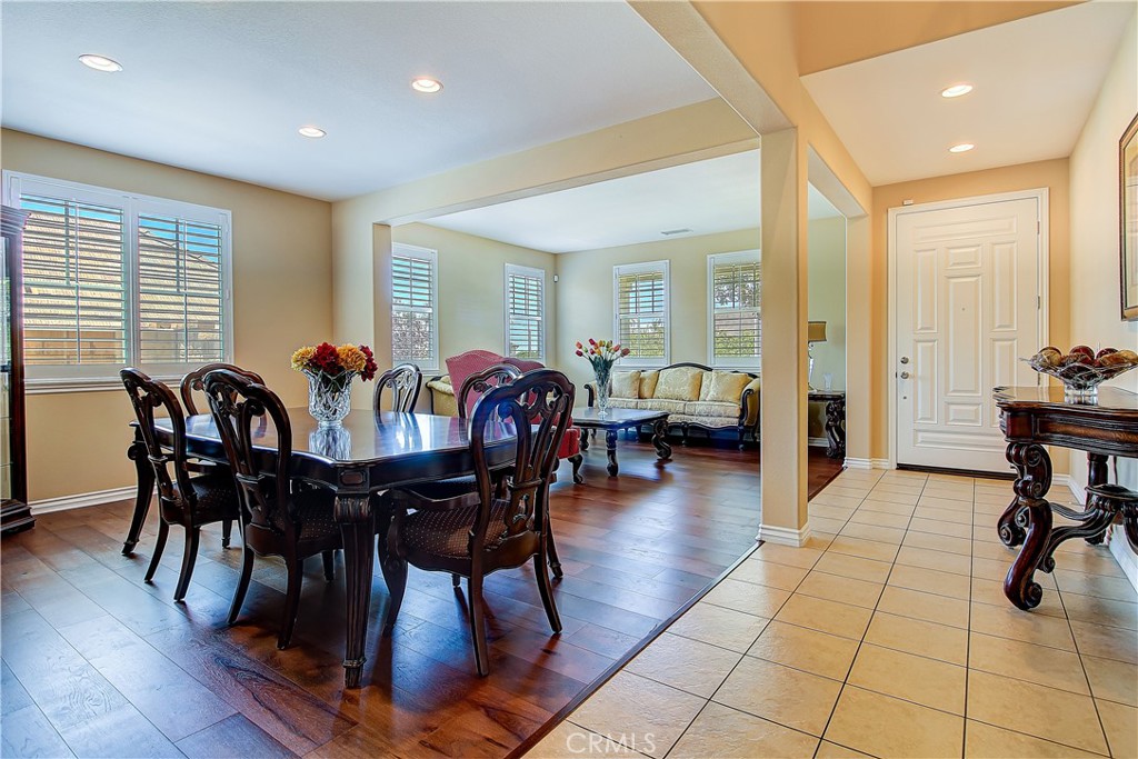 13033 Ridge Rte Road Riverside, CA 92503 - Photo 5 of 60