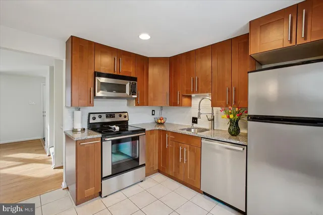 $615,000 | 2909 Everleigh Way, Fairfax, VA 22031