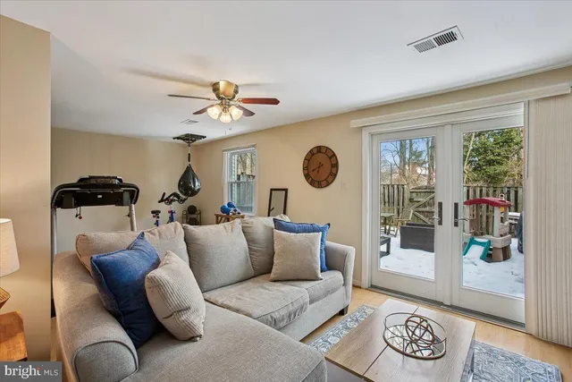 $615,000 | 2909 Everleigh Way, Fairfax, VA 22031