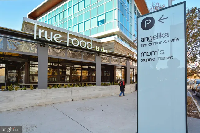 $615,000 | 2909 Everleigh Way, Fairfax, VA 22031