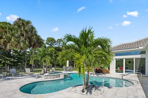$1,695,000 | 8195 Lakeview Drive, West Palm Beach, FL 33412