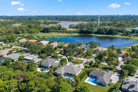 $1,695,000 | 8195 Lakeview Drive, West Palm Beach, FL 33412