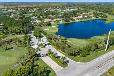 $1,695,000 | 8195 Lakeview Drive, West Palm Beach, FL 33412