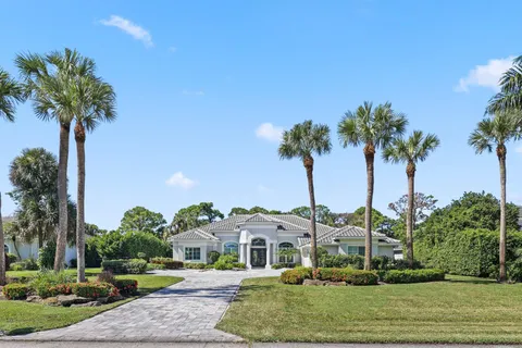 $1,695,000 | 8195 Lakeview Drive, West Palm Beach, FL 33412