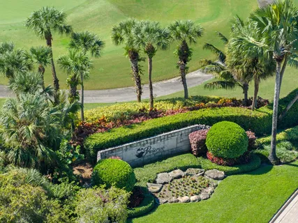$1,695,000 | 8195 Lakeview Drive, West Palm Beach, FL 33412