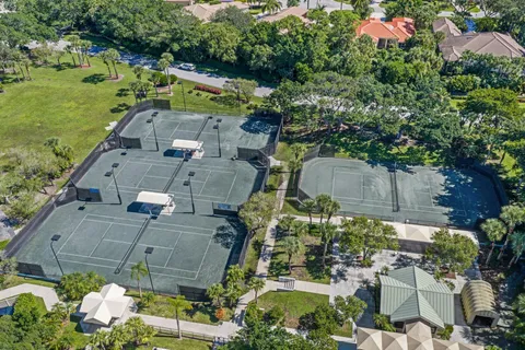 $1,695,000 | 8195 Lakeview Drive, West Palm Beach, FL 33412