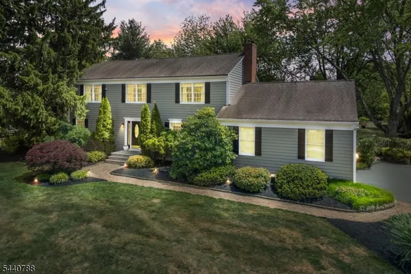 $1,175,000 | 15 Williamsburg Court, Skillman, NJ 08558