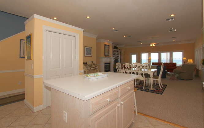 20641 Front Beach Road, Unit B Panama City Beach, FL 32413 - Photo 7 of 36 Gallery Image 7