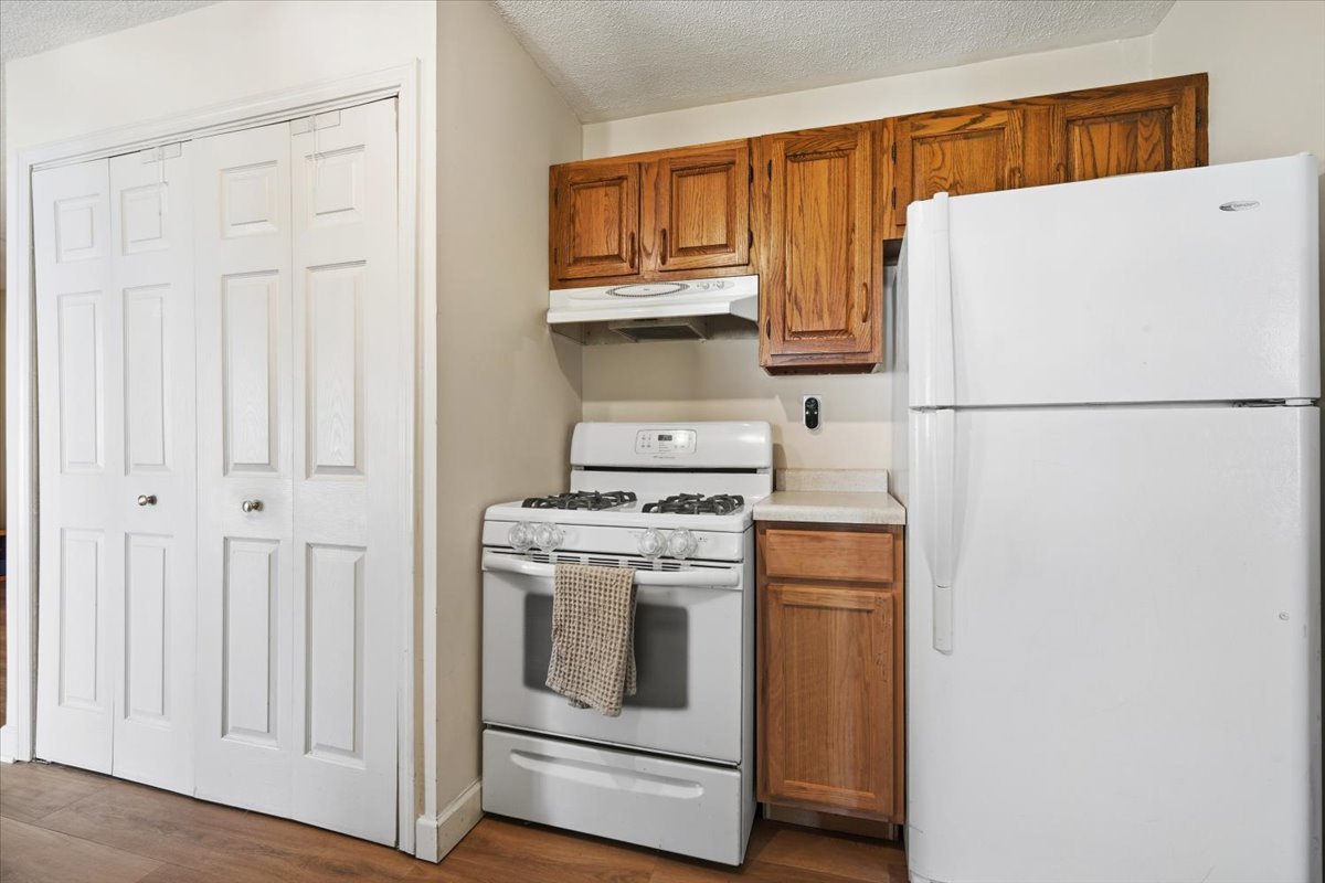 208 East Lincoln Street Normal, IL 61761 - Photo 9 of 39