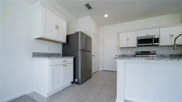 $2,500 | 8735 Sportsman Loop, Groveland, FL 34736