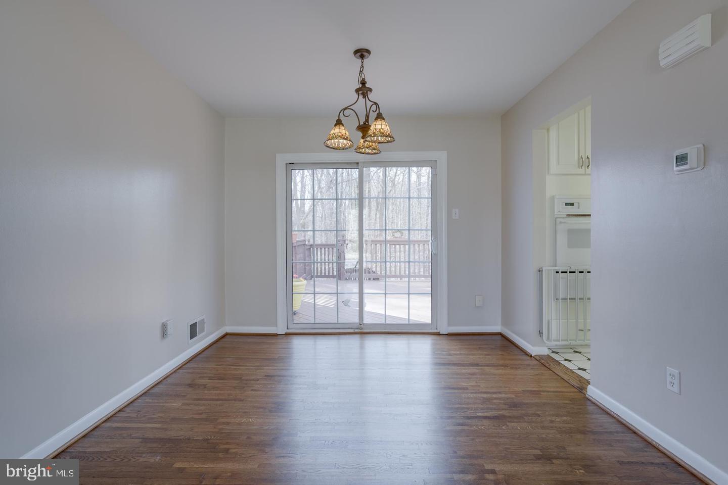 7117 Hadlow Court Springfield, VA 22152 - Photo 12 of 36