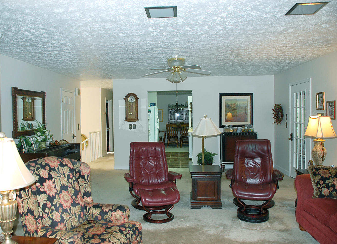 659 Nicholson Road Dandridge, TN 37725 - Photo 2 of 21 living room 02