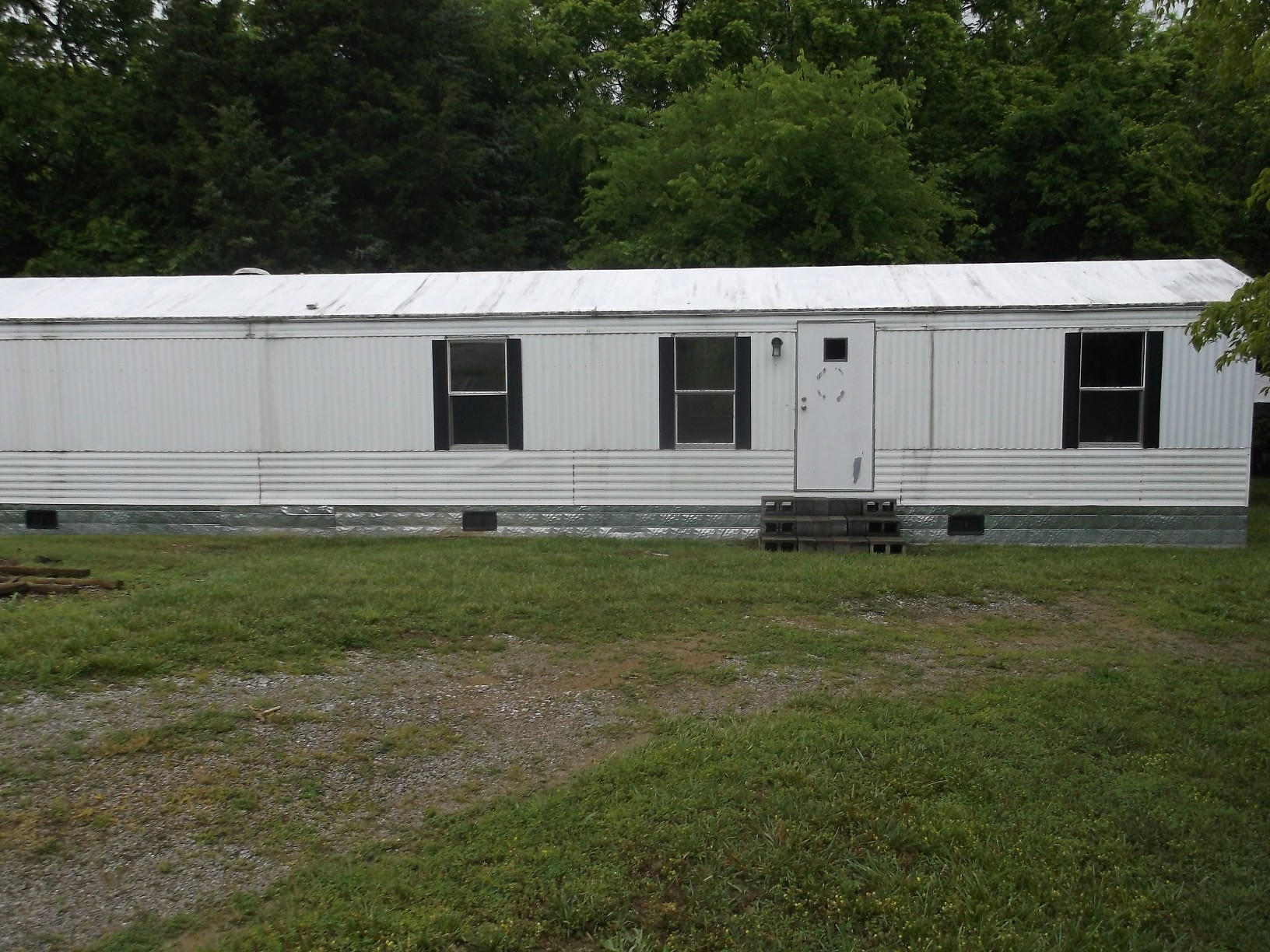 659 Nicholson Road Dandridge, TN 37725 - Photo 16 of 21 659 Nicholson Out Buildings 006