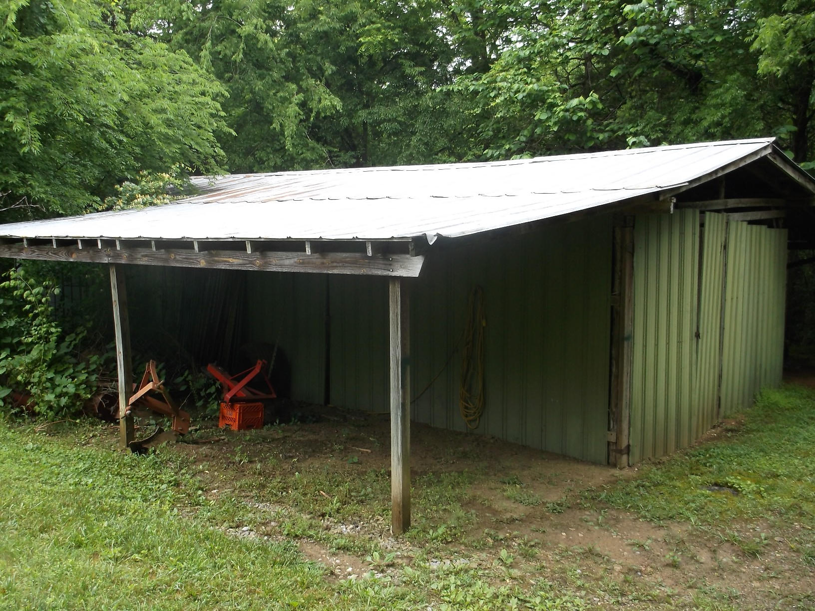 659 Nicholson Road Dandridge, TN 37725 - Photo 19 of 21 659 Nicholson Out Buildings 009