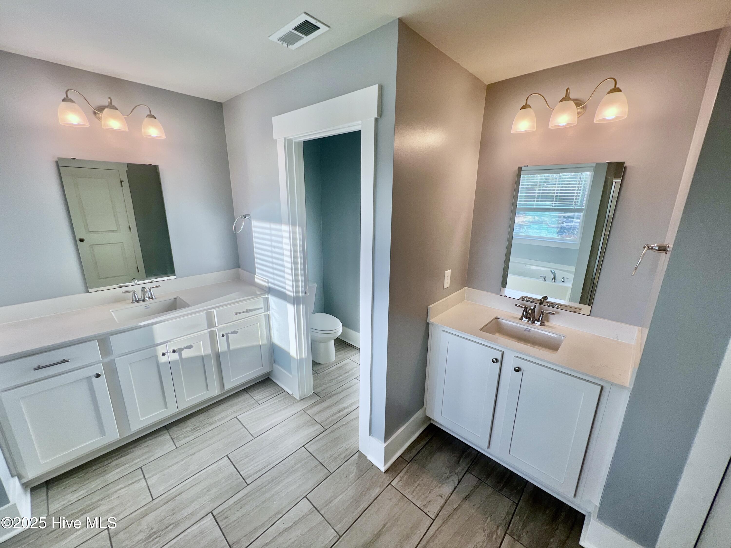 111 Ballantine Grove Lane Newport, NC 28570 - Photo 34 of 45 Master Bathroom