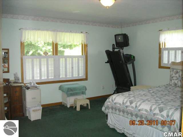 8710 South Loomis Road Shepherd, MI 48883 - Photo 14 of 22 1772958-13.JPG