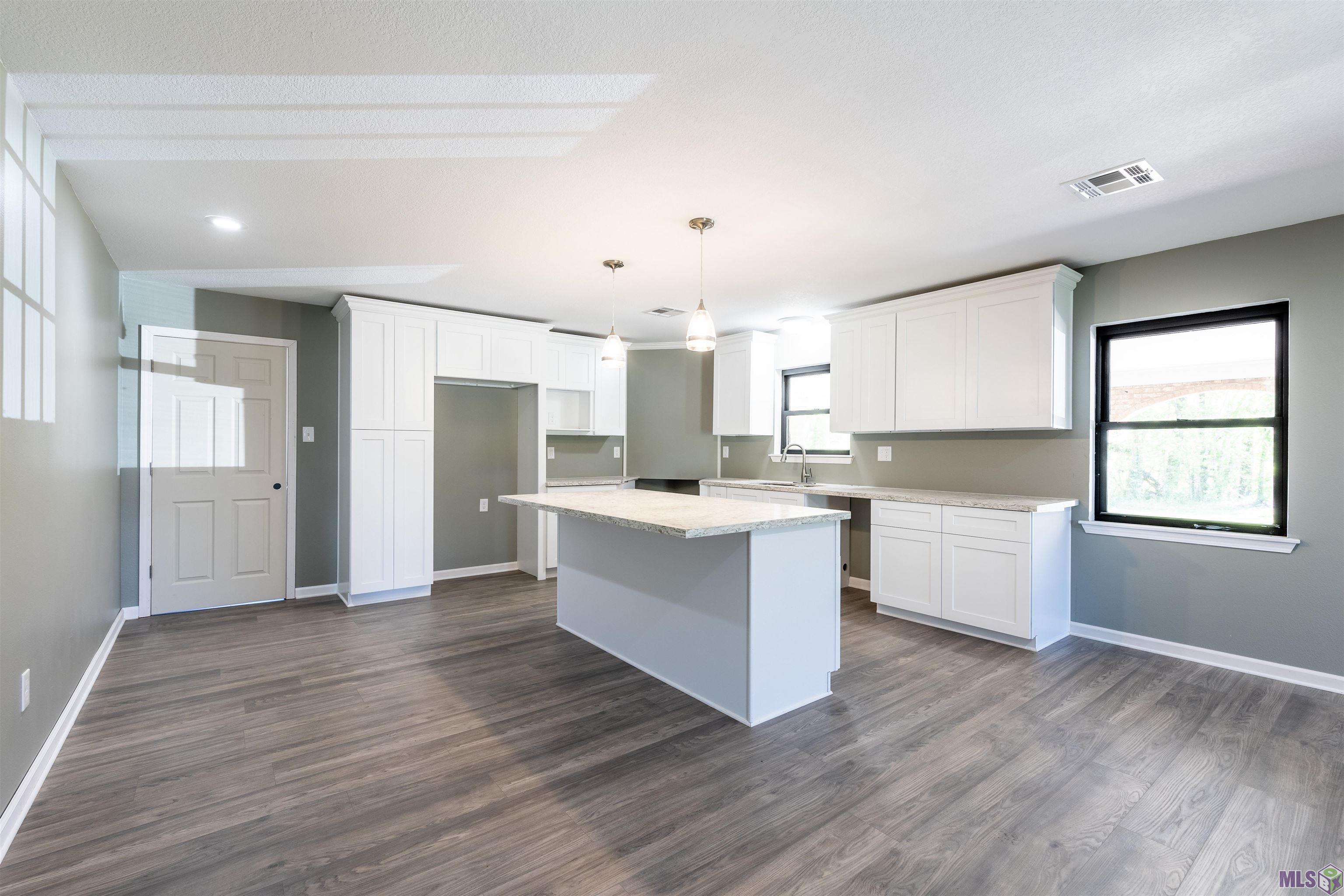 1450 Bayou Blue Road Houma, LA 70364 - Photo 11 of 23 Gallery Image 11