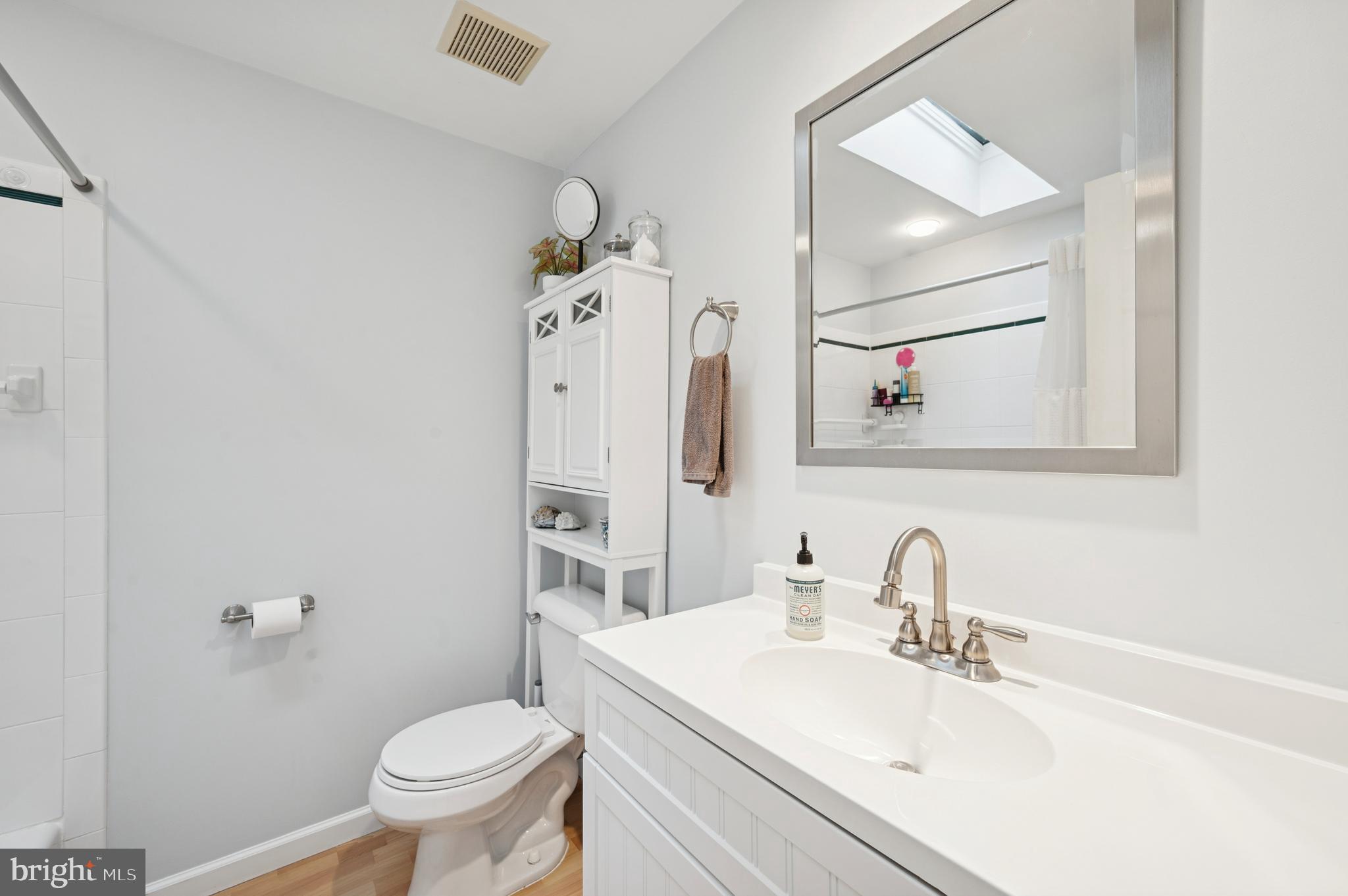 2122 Pemberton Street Philadelphia, PA 19146 - Photo 9 of 15