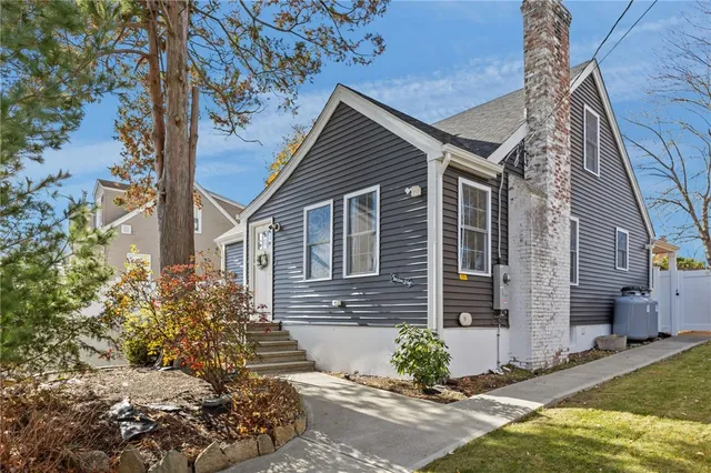 $474,500 | 31 Swan Street, North Providence, RI 02911