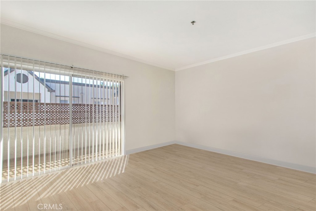 300 North El Molino Avenue, Unit 312 Pasadena, CA 91101 - Photo 12 of 25