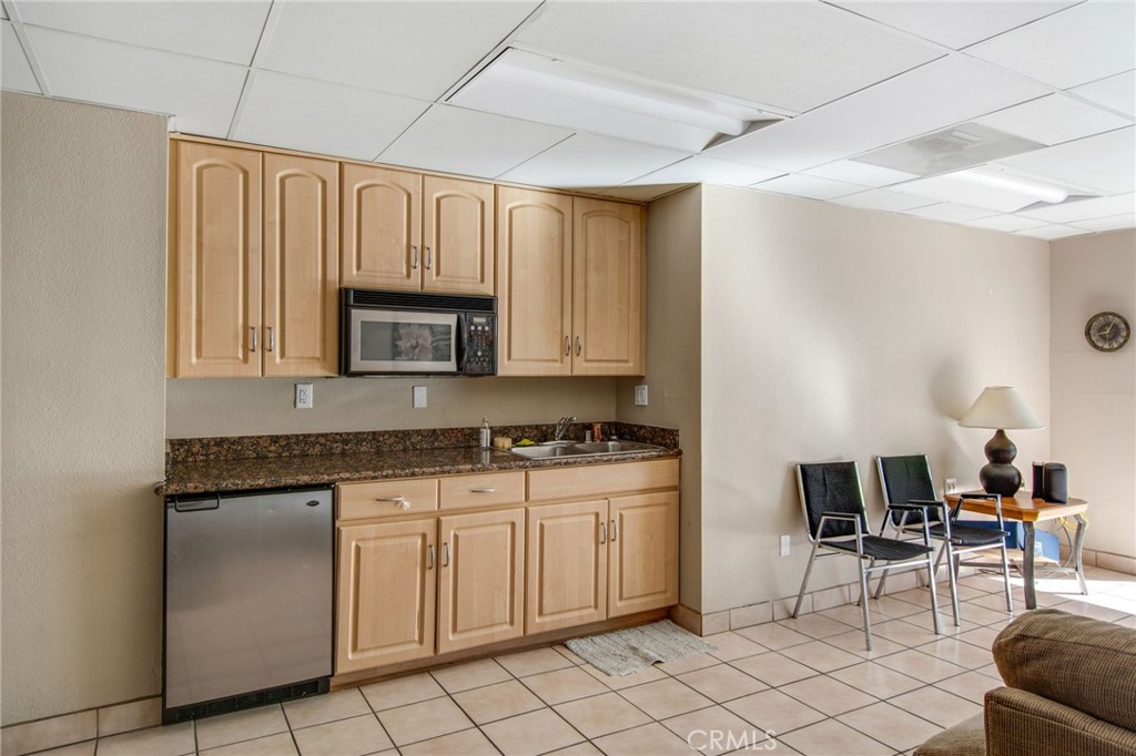 300 North El Molino Avenue, Unit 312 Pasadena, CA 91101 - Photo 22 of 25