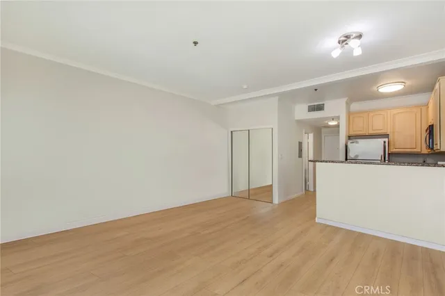 $365,000 | 300 North El Molino Avenue, Unit 312, Pasadena, CA 91101