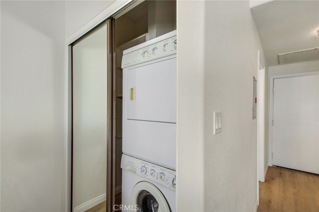 300 North El Molino Avenue, Unit 312 Pasadena, CA 91101 - Photo 6 of 25