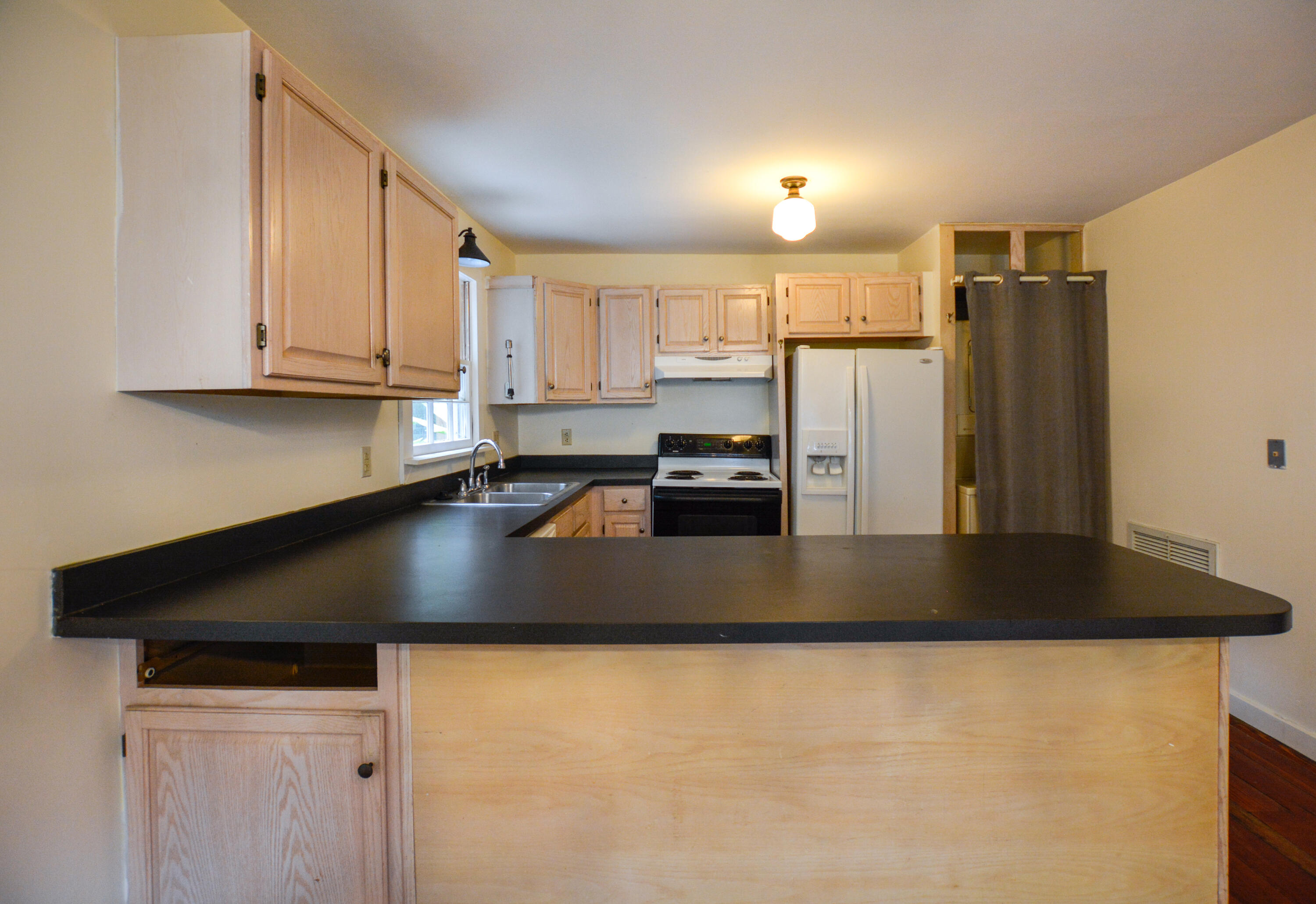 27 Smith Street, Unit B Charleston, SC 29401 - Photo 13 of 23 20373030__DSC8939