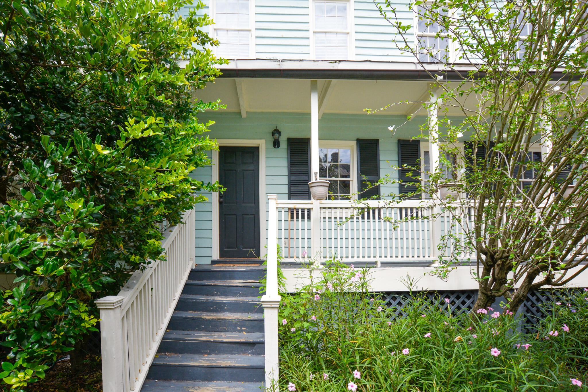 27 Smith Street, Unit B Charleston, SC 29401 - Photo 2 of 23 20200825-_DSC5580