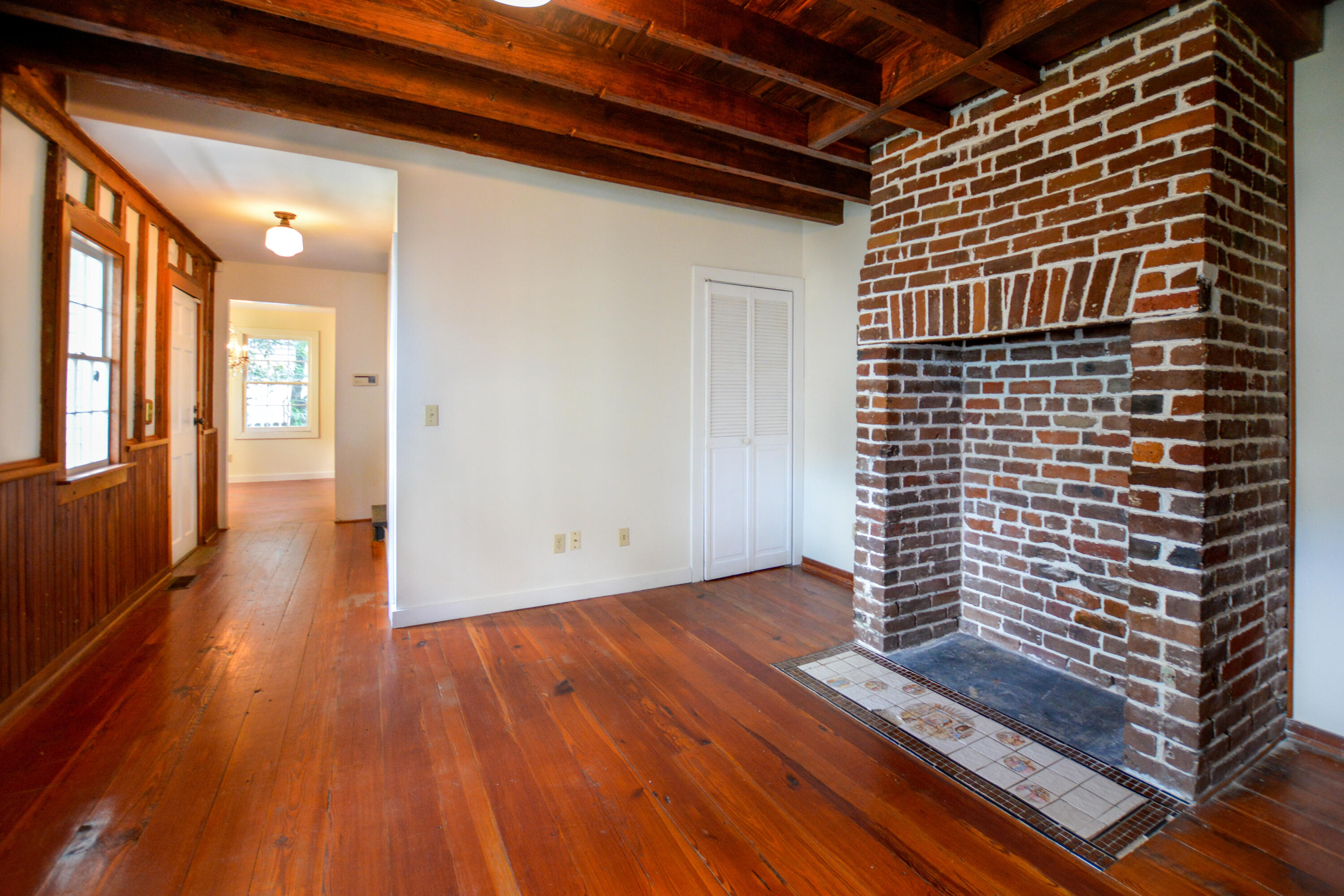 27 Smith Street, Unit B Charleston, SC 29401 - Photo 7 of 23 20373037__DSC8944