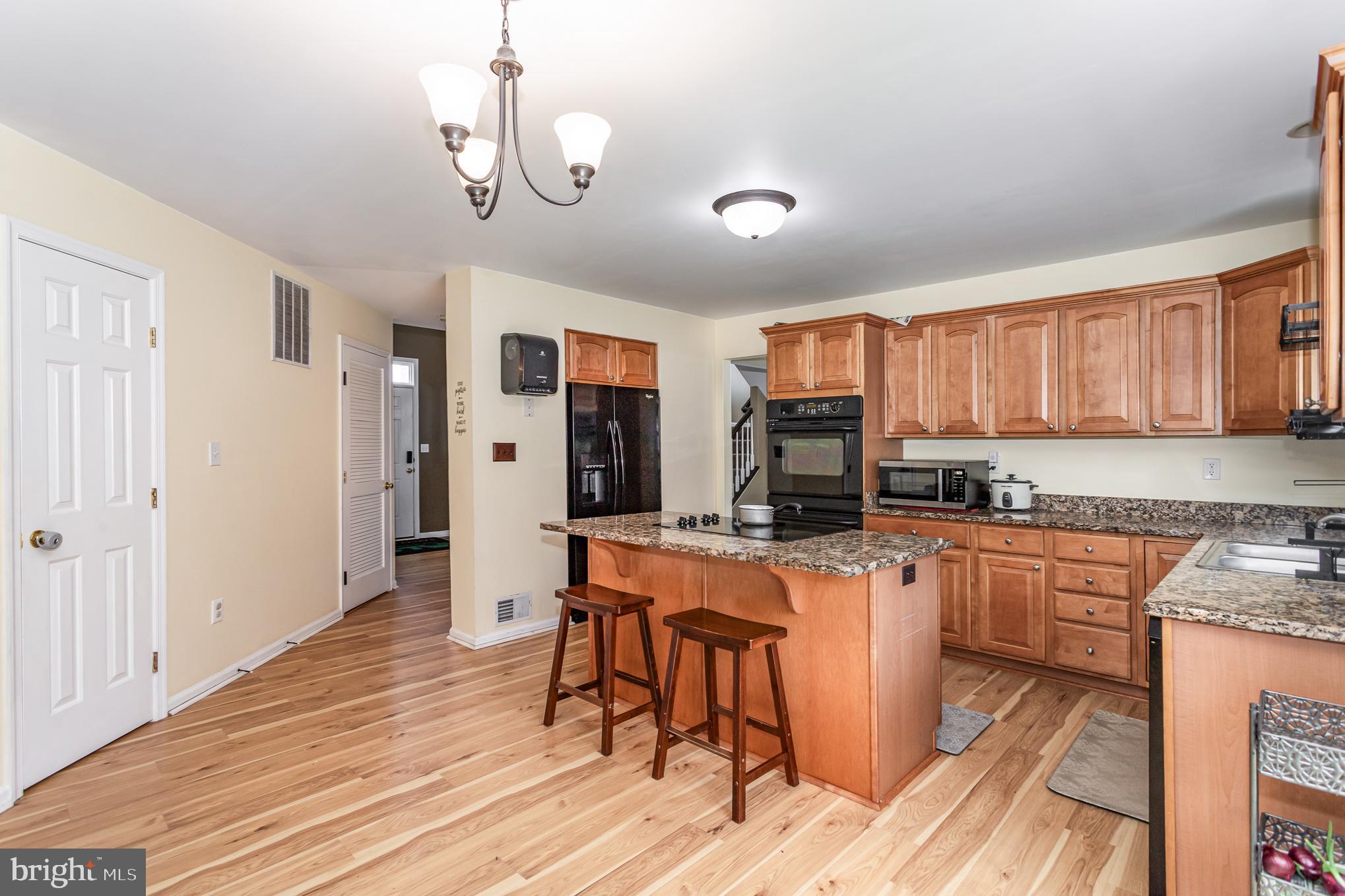 7485 Seneca Ridge Drive York, PA 17403 - Photo 8 of 45