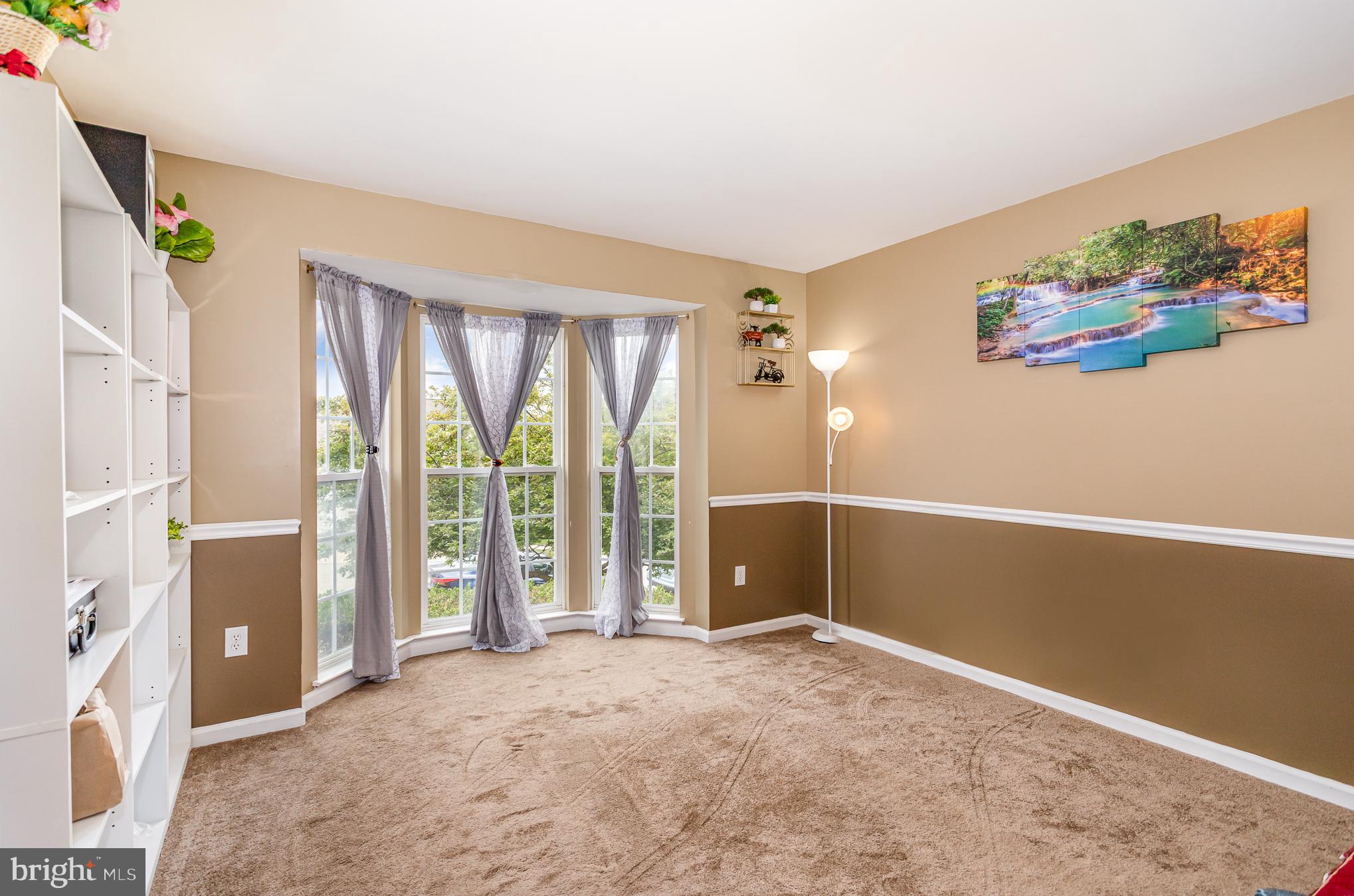 7485 Seneca Ridge Drive York, PA 17403 - Photo 9 of 45