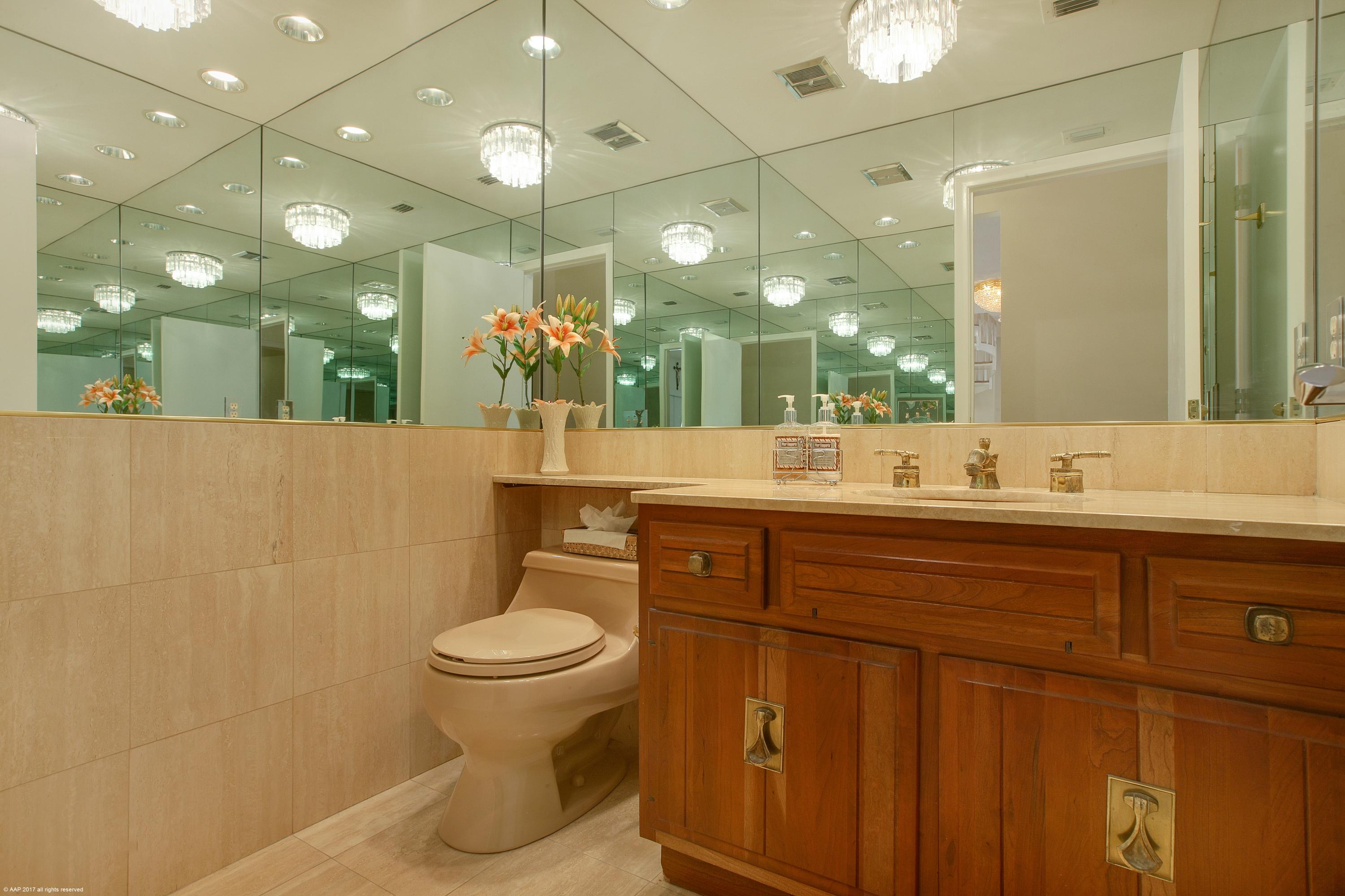 4901 Sanctuary Lane Boca Raton, FL 33431 - Photo 14 of 40 Guest Bath