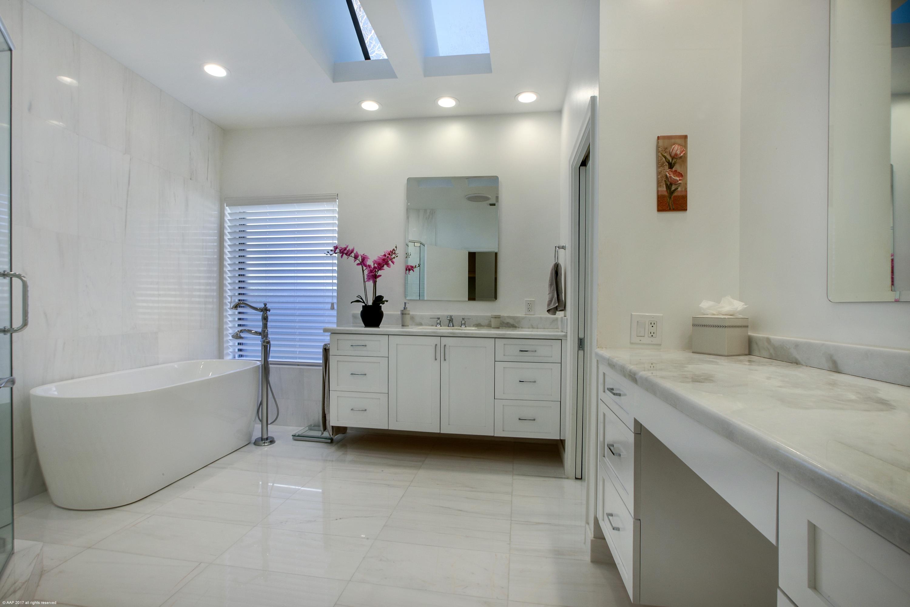 4901 Sanctuary Lane Boca Raton, FL 33431 - Photo 20 of 40 Hers Bath