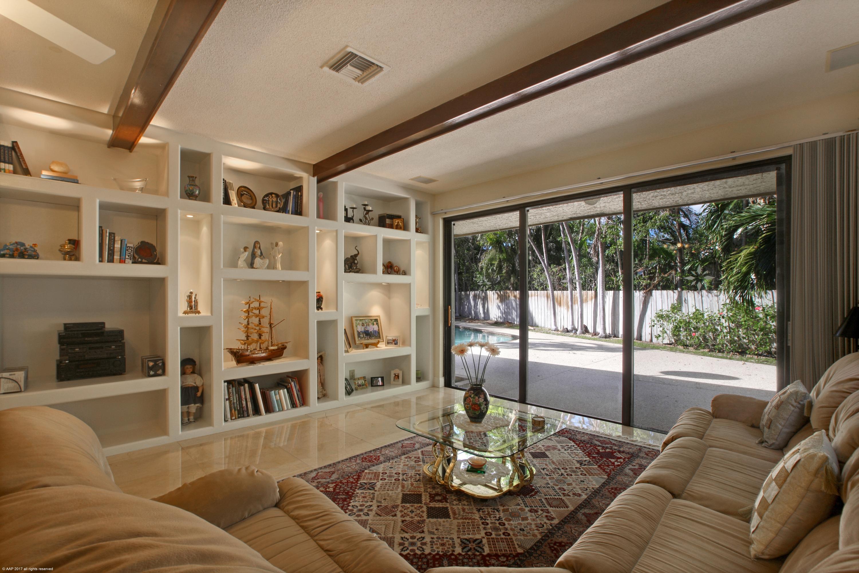 4901 Sanctuary Lane Boca Raton, FL 33431 - Photo 10 of 40 Family room