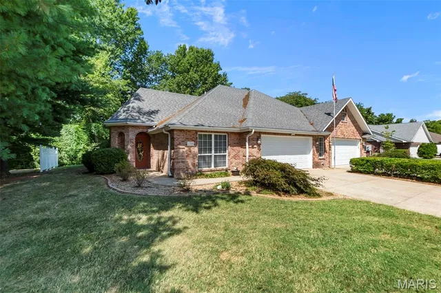 $529,900 | 1705-1707 Paul Revere Drive, Cape Girardeau, MO 63701