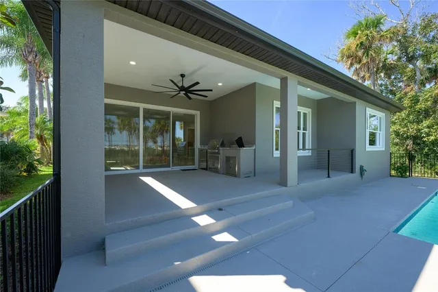 $1,290,000 | 27 South Riverwalk Drive, Palm Coast, FL 32137