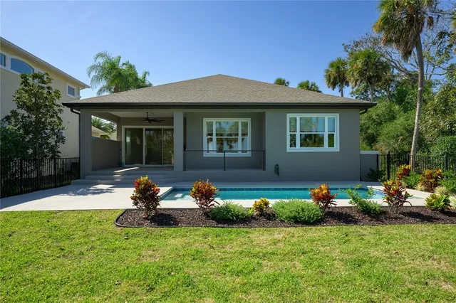 $1,290,000 | 27 South Riverwalk Drive, Palm Coast, FL 32137