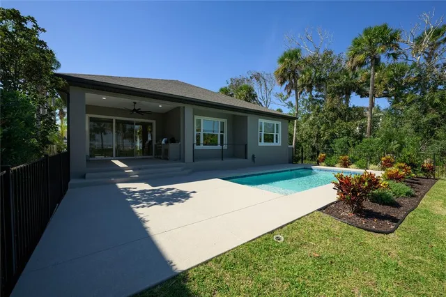 $1,290,000 | 27 South Riverwalk Drive, Palm Coast, FL 32137