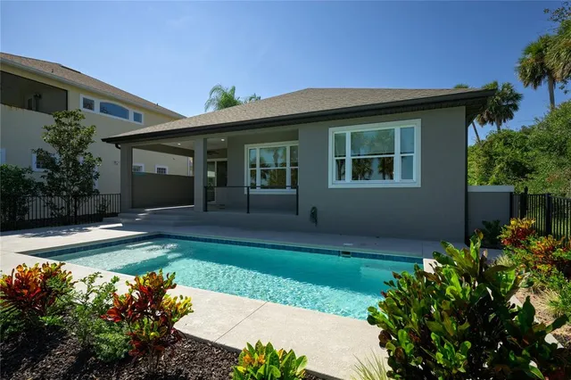 $1,290,000 | 27 South Riverwalk Drive, Palm Coast, FL 32137